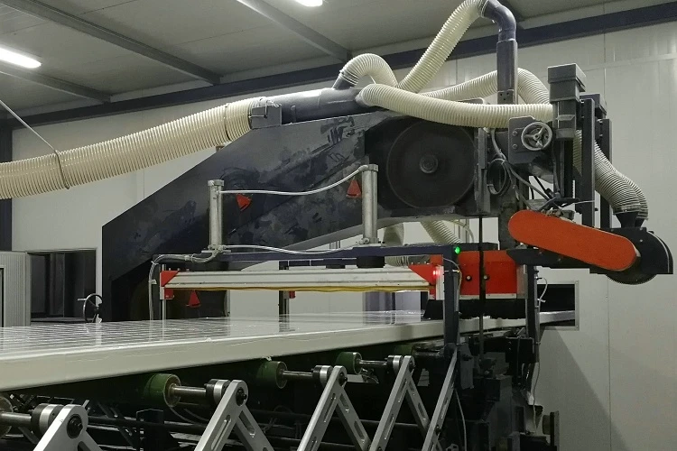 4.Automatic cutting machine(001).jpg 4.Automatic cutting machine(001).jpg